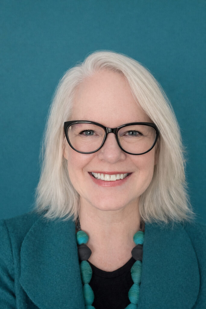 Leah Eustace headshot